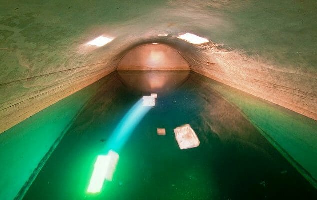 Очистка и дезинфекция водяных резервуаров высотных зданий