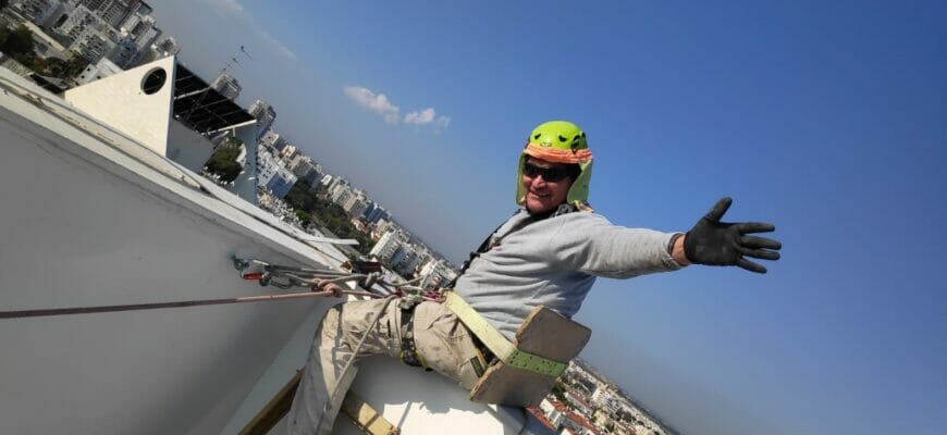 Промышленный альпинист в Израиле