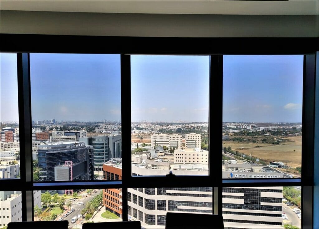 защита окон от солнца израиль